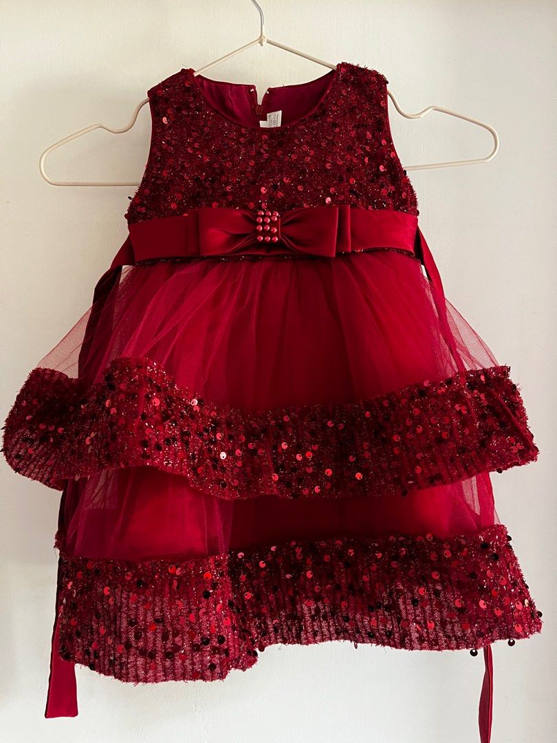 6-12months Red Gown (Category: Babies & Kids Fashion) located in Tacloban City. Submitted by priv_ (Listing ID 1357451359, Image 2). Description: Red Gown Size: 6-12 months Used once High quality .