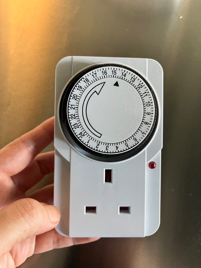 Socket timer (Category: Other Accessories) located in Singapore. Submitted by vivi106735 (Listing ID 1357458378, Image 1). Description: Self collect from city gate .