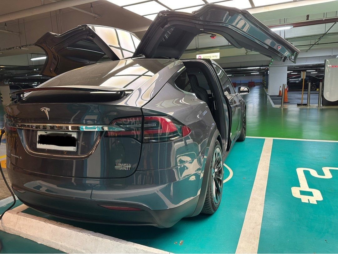 Tesla Model X P100D (A) (Category: Used Cars) located in Taguig. Submitted by jtroy19 (Listing ID 1357401326, Image 1). Description: Imported, US version Automatic Falcon wing door Automatic air suspension All wheel Drive Less than 5 units in the country. Same model & color of Elon Musk's car. Looks new. No issues. Very clean in and out. No Coding, electric vehicles (EVs) are exempt from number coding in the Philippines Will accept luxury car tra