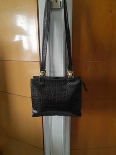 (Kategori: ) berada di . Dikirim oleh iissecondbag (ID iklan 1357419245, Gambar 1). Deskripsi: .