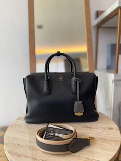 (Kategori: ) berada di . Dikirim oleh harukibutik (ID iklan 1357419403, Gambar 1). Deskripsi: .