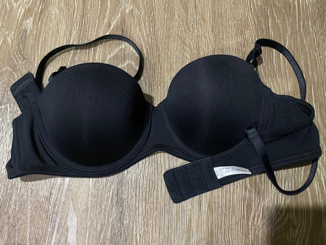 Wacoal Padded 34B Multiway Tshirt Bra (Category: Undergarments & Loungewear) located in Manila. Submitted by galaxyph (Listing ID 1357525432, Image 1). Description: Brand New, never used RFS: Decluttering , too small.
