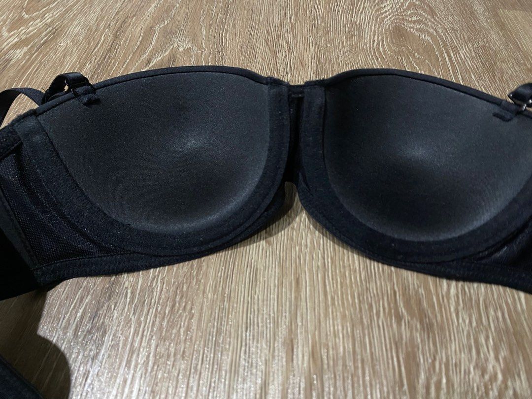 Wacoal Padded 34B Multiway Tshirt Bra (Category: Undergarments & Loungewear) located in Manila. Submitted by galaxyph (Listing ID 1357525432, Image 3). Description: Brand New, never used RFS: Decluttering , too small.