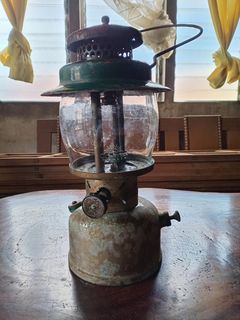1930 -1945 Coleman Lamp