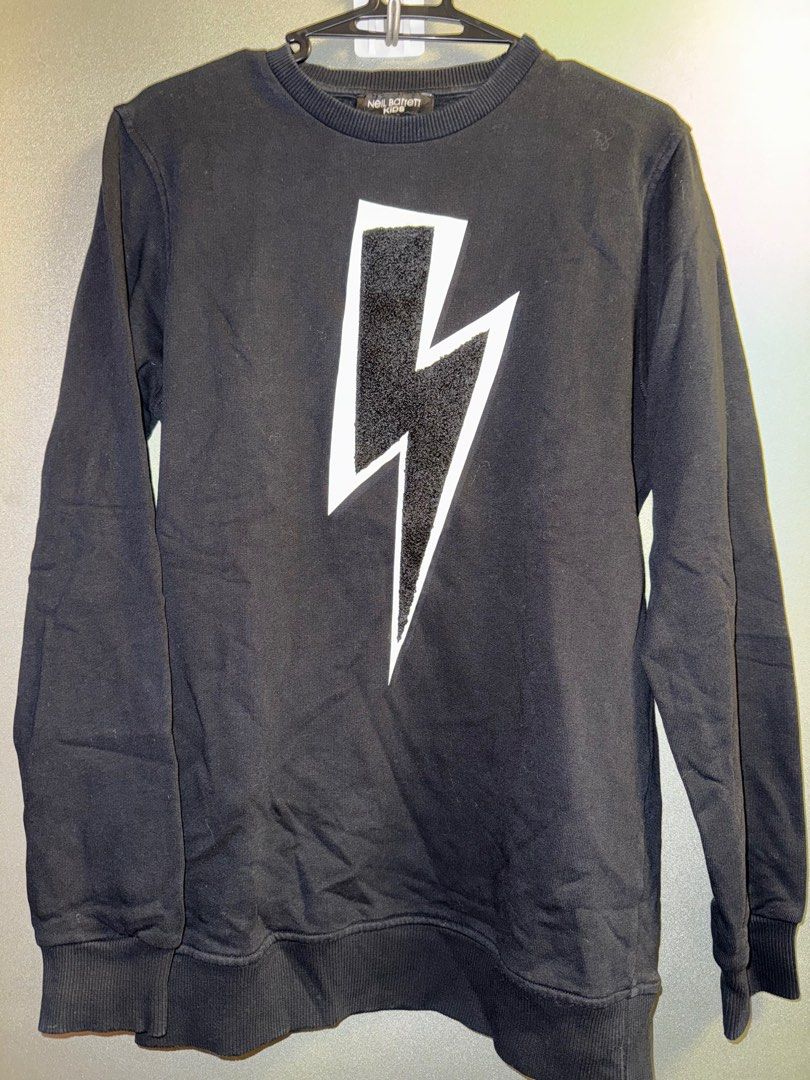 正品Neil Barrett kids 12+ 女裝XS/S適合, 女裝, 上衣, 長袖衫- Carousell