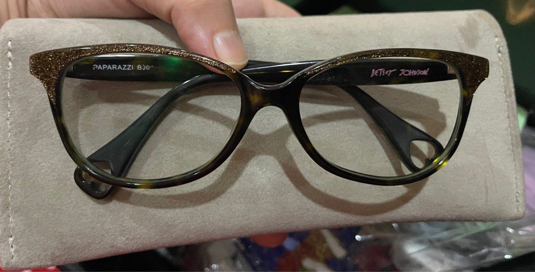 Betsey Johnson Eyeglasses Frame Paparazzi (Category: Sunglasses & Eyewear) located in Manila. Submitted by anythingoesph (Listing ID 1357749085, Image 2). Description: Used total of 2 times only. This is my spare eyeglasses only, I can’t use it anymore coz my lens is now a different grade. .
