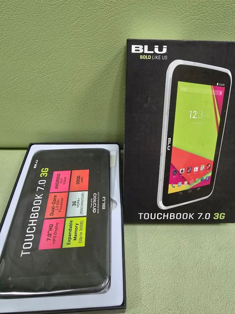 BLU (Category: Android) located in Singapore. Submitted by ac_stjames (Listing ID 1357629965, Image 2). Description: brand new, never used.