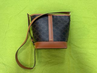 （分類：）位於 。 由 bingbinghaha 提交（商品編號 1357780575，圖片 1）。簡介： 。