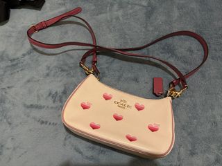 由 jeny84030322021 (刊登 ID 1357604454，圖片 1) 提交，位於 的 (類別：)，說明：。