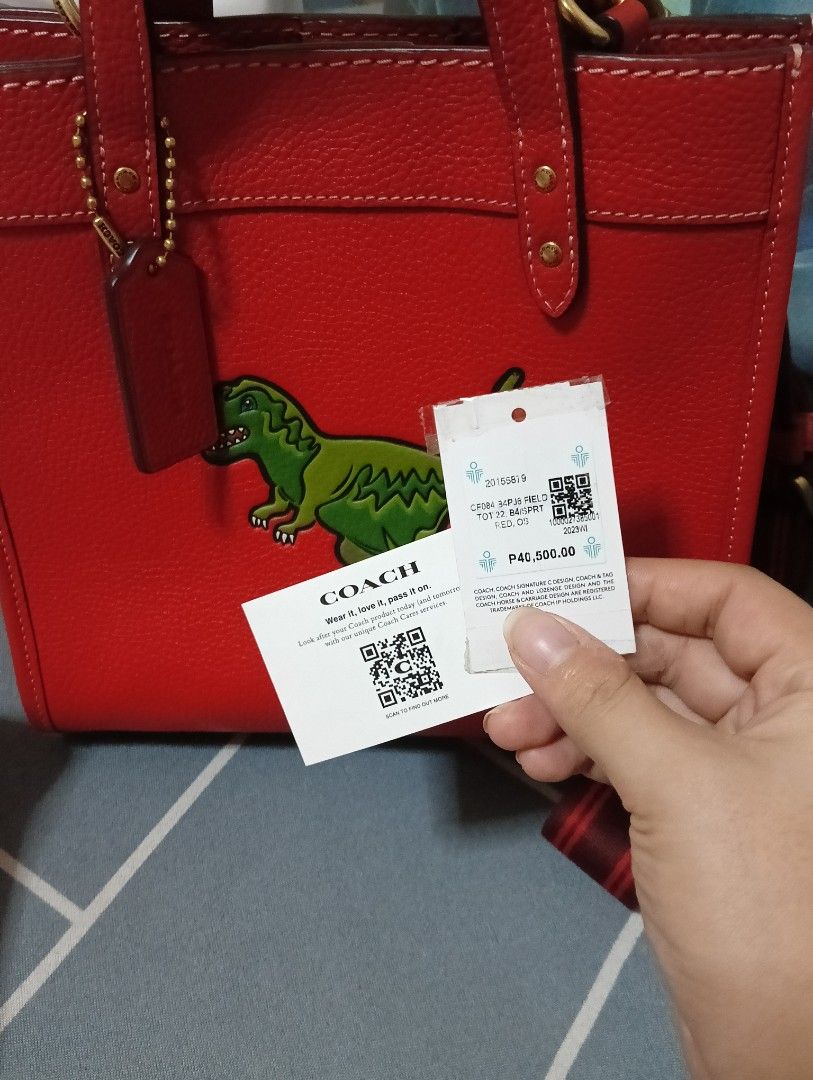 Coach Bag (Category: Luxury Bags & Wallets) located in Bulacan. Submitted by krjanne08 (Listing ID 1357727737, Image 1). Description: Bought 1 month ago, see the photo for the tag price. Inclusions - Bag Dust Bag - Price tag for authenticity - Strap Message me for inquiries.