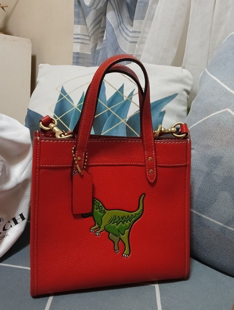 Coach Bag (Category: Luxury Bags & Wallets) located in Bulacan. Submitted by krjanne08 (Listing ID 1357727737, Image 2). Description: Bought 1 month ago, see the photo for the tag price. Inclusions - Bag Dust Bag - Price tag for authenticity - Strap Message me for inquiries.