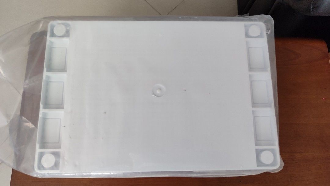 Control panel box (Category: Electrical, Adaptors & Sockets) located in Singapore. Submitted by iuwinwin (Listing ID 1357599870, Image 8). Description: I have 2 new white and transparent encloser for sales, $10 each , interested can pm. size: 23x18x11.5cm($10)- 2pcs 32x22x15.5cm (last picture $15) - 1pc.