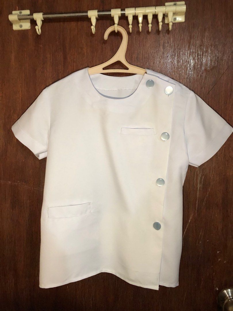 EAC 4th year Med Tech Uniform (Category: Sets or Coordinates) located in Manila. Submitted by decluttermt (Listing ID 1357661755, Image 1). Description: Selling a white medical student uniform in good condition with a minor stain. Color may be due to lighting Size: S-M Perfect for clinical rotations or practice. Condition: Slight stain, but otherwise well-maintained Location: Sta. Ana Manila DM for details or pickup arrangements!.