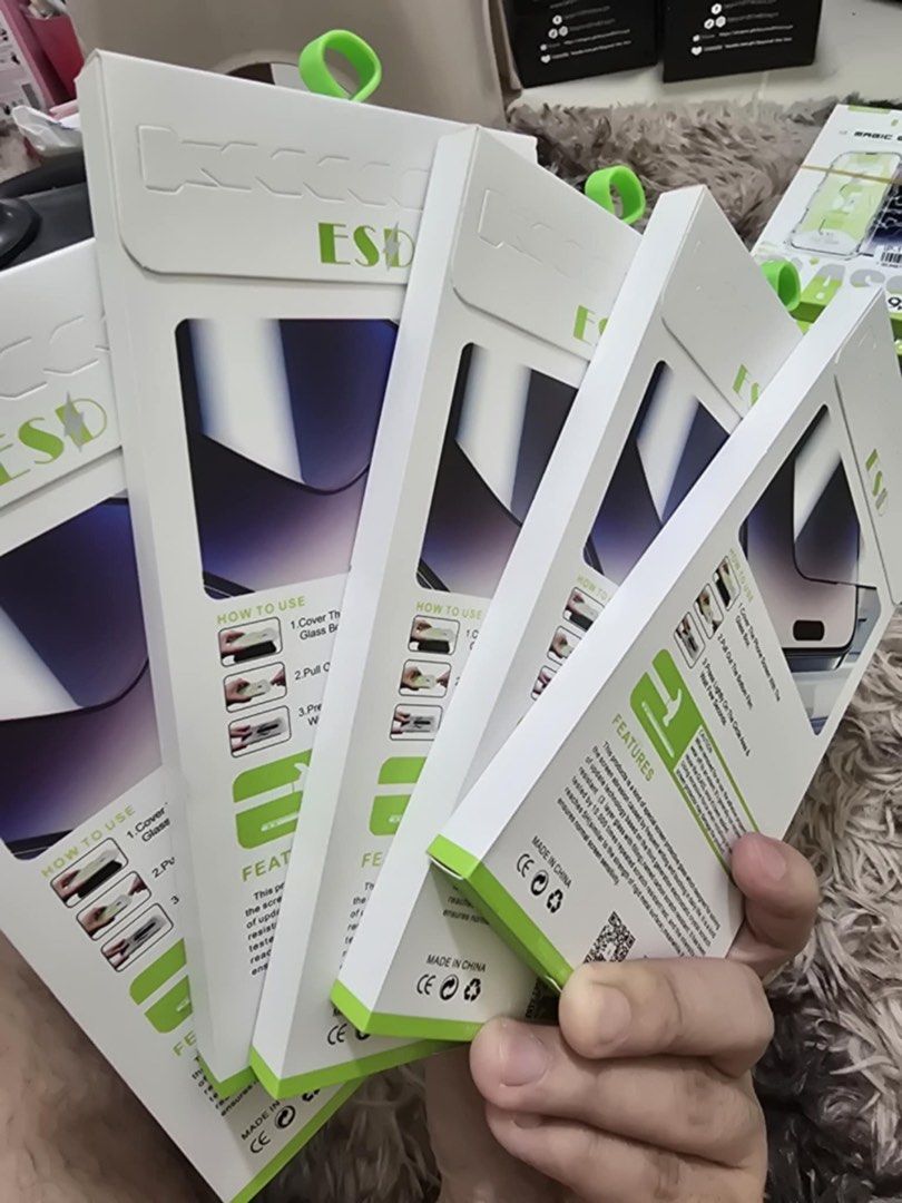 Easy Install Clear Tempered For iPhone X Up To 16 Pro Max (Category: Monitor Screens) located in Manila. Submitted by ceeyashop (Listing ID 1357597981, Image 3). Description: Pm me, Available on hand Lalamove,Grab,J&T COD will do!.