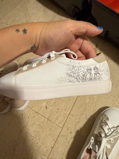 (Category: ) located in . Submitted by thriftforkids (Listing ID 1357617436, Image 1). Description: .