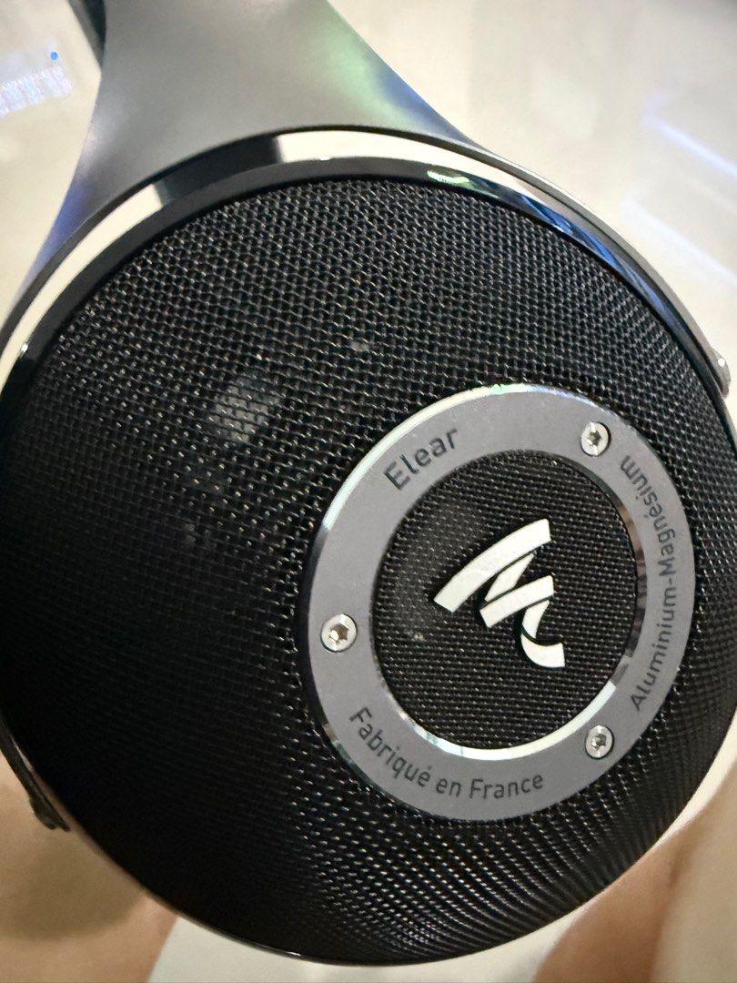 Focal Elear (Category: Headphones & Headsets) located in Singapore. Submitted by quickgem.d513b8 (Listing ID 1357700035, Image 2). Description: .