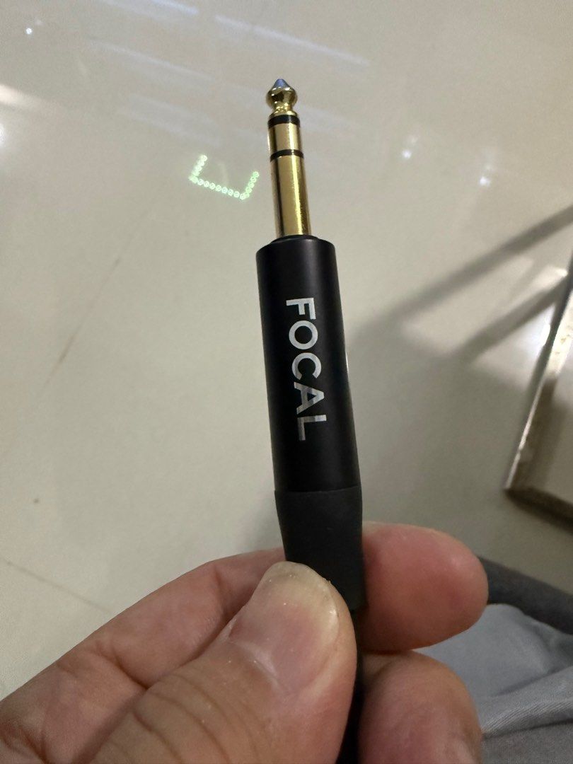 Focal Elear (Category: Headphones & Headsets) located in Singapore. Submitted by quickgem.d513b8 (Listing ID 1357700035, Image 5). Description: .