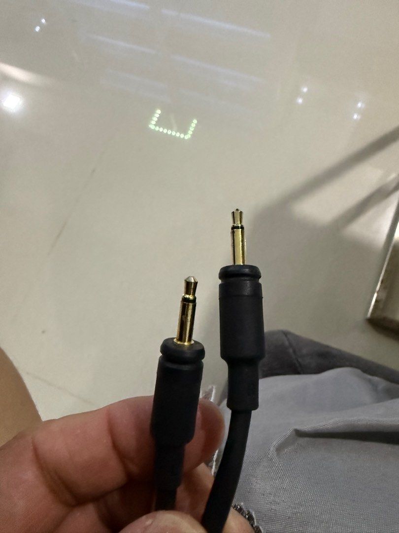 Focal Elear (Category: Headphones & Headsets) located in Singapore. Submitted by quickgem.d513b8 (Listing ID 1357700035, Image 6). Description: .