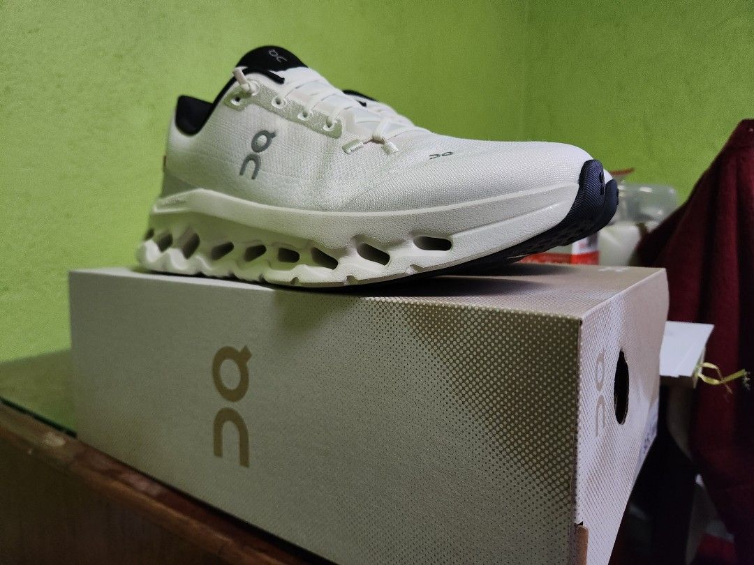 FS/FT On Cloudtilt Pearl Ice US9.5M (Category: Sneakers) located in Manila. Submitted by vin0812 (Listing ID 1357666220, Image 1). Description: On Cloudtilt Pearl Ice US9.5M For trade Bnew On Cloudtilt pearl ice US 11.5M Bnew On Cloudtilt Rock/Black ivory US9.5M Morning PICKUP only Starbucks west ave Robinsons Magnolia sunday only.