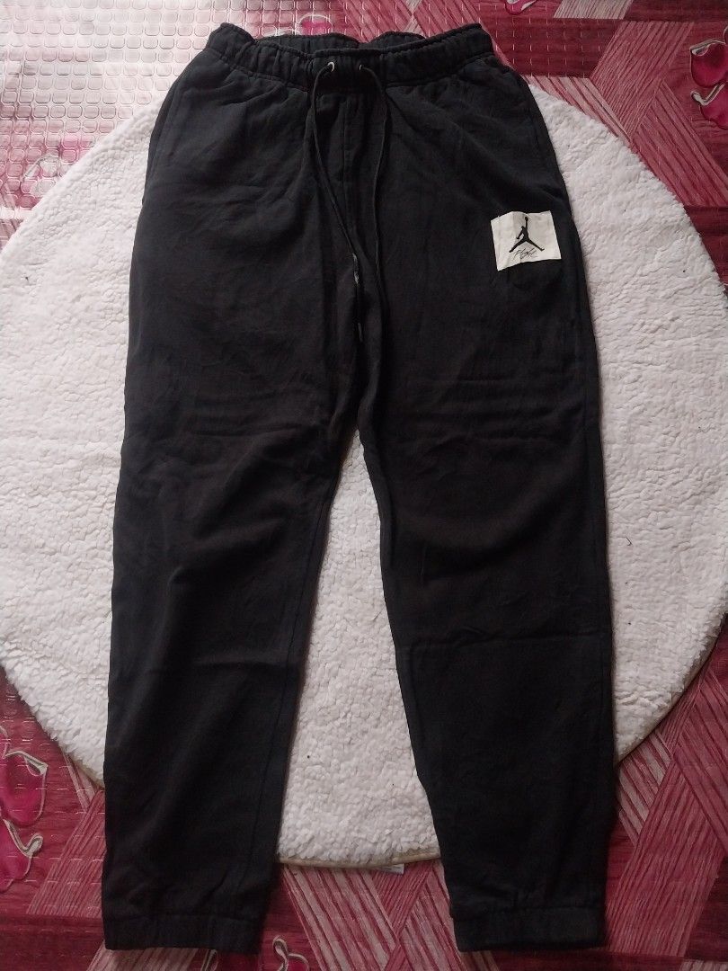 Jordan (Category: Joggers) located in Malaybalay. Submitted by markdaumar08466 (Listing ID 1357780170, Image 1). Description: medium on tag W-30-32 × L-38 exvellent condition.