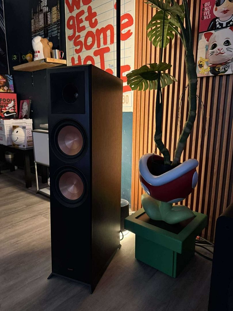 Klipsch Reference DEMO speakers up for Grabs🙌🔈 (Category: Soundbars, Speakers & Amplifiers) located in Makati City. Submitted by nicelydonemla168 (Listing ID 1357730378, Image 3). Description: Klipsch RP-8000F Klipsch RP-504cII for sale banawe qc feel FREE to audition before purchase thank you po.
