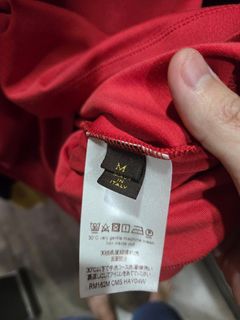 (Category: ) located in . Submitted by hypebeastsg1 (Listing ID 1357624766, Image 1). Description: .
