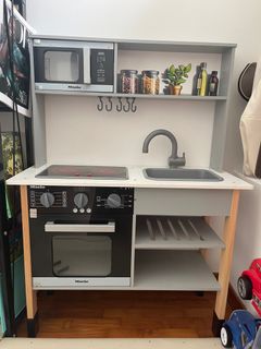 (Category: ) located in . Submitted by yuni1253 (Listing ID 1357596987, Image 1). Description: .