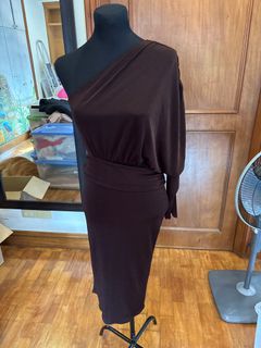 (Category: ) located in . Submitted by kat.store (Listing ID 1357665942, Image 1). Description: .