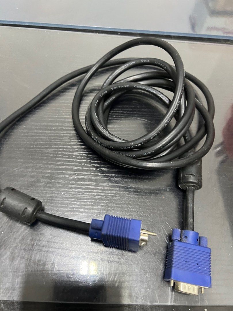 Monitor Cable (Category: Chargers & Cables) located in Singapore. Submitted by oddwhale.393513 (Listing ID 1357708465, Image 2). Description: Monitor cable Let go At 5 SGD only Toa Payoh mrt or AMK mrt COD .