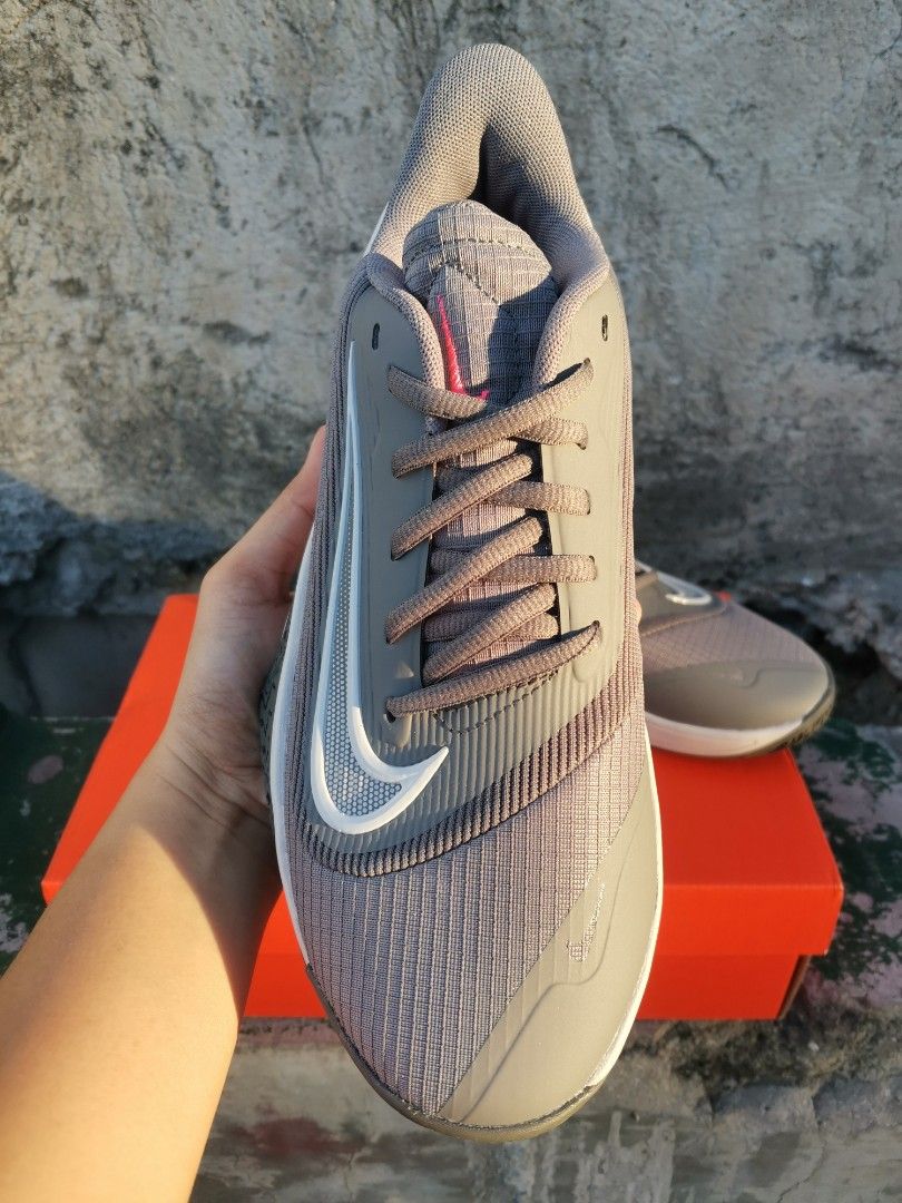 Nike Precision 7 Wolf Grey (Category: Sneakers) located in Paranaque City. Submitted by Maddie_07 (Listing ID 1357693764, Image 3). Description: Nike Men's Precision 7 Wolf Grey 💥Brand New 💥100% Legit / Original ‼️SALE PRICE: ₱1,395 ONLY‼️ Below SRP (MALL PRICE: ₱ 3695) Available size: (8) 6 / Euro 38.5 •Delivery: Metro Manila: Lalamove / Grab Nationwide: J&T Meet up: Parañaque.