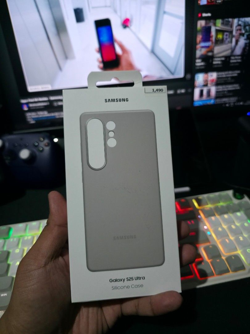 Original Samsung S25 Ultra Silicone Case (Category: Samsung) located in Manila. Submitted by norwinclark (Listing ID 1357650848, Image 3). Description: Used for a few days only.