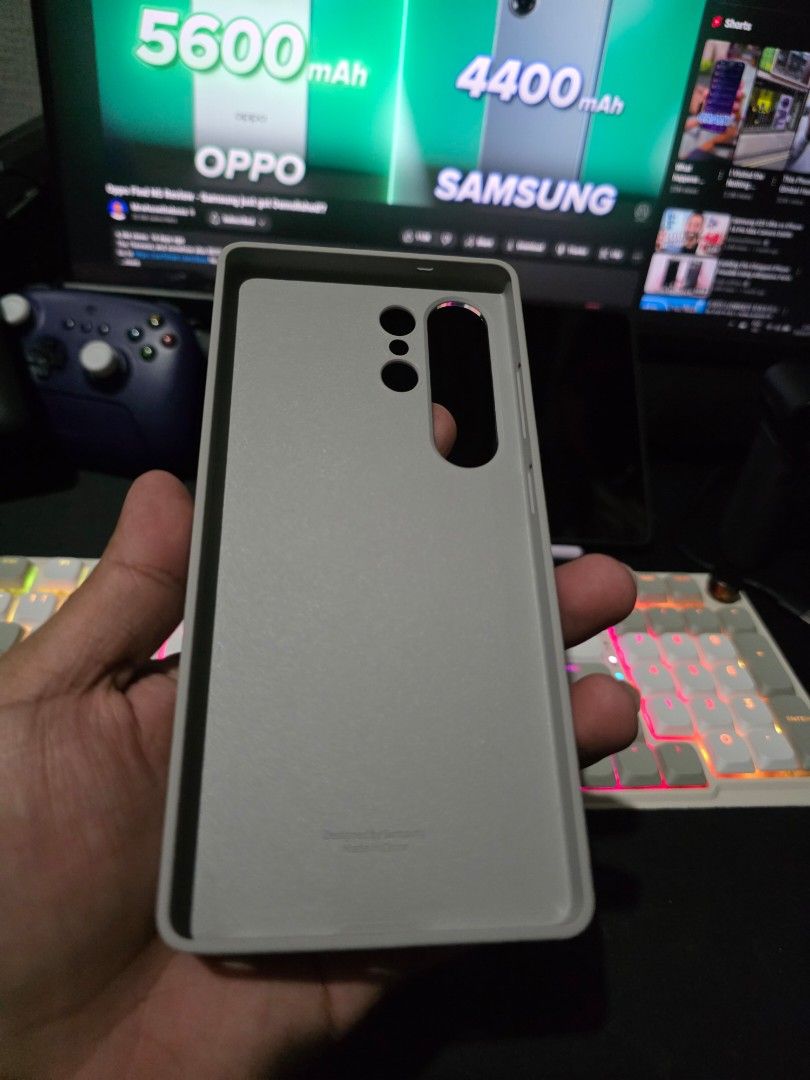 Original Samsung S25 Ultra Silicone Case (Category: Samsung) located in Manila. Submitted by norwinclark (Listing ID 1357650848, Image 2). Description: Used for a few days only.