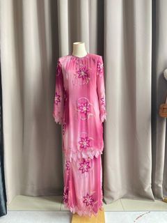 (Category: ) located in . Submitted by shopstyllar (Listing ID 1357664806, Image 1). Description: .