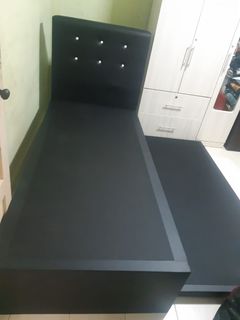 (Category: ) located in . Submitted by furnituresg (Listing ID 1357638459, Image 1). Description: .