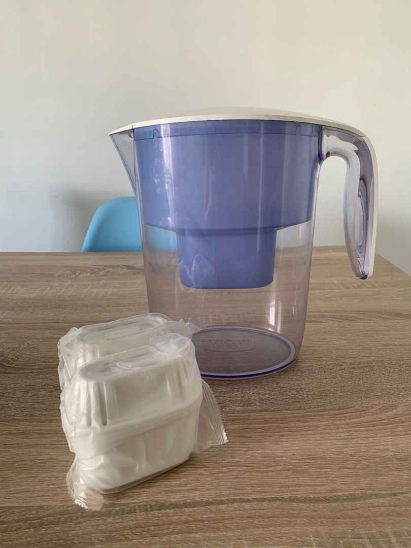 Simple water dispenser/storage65074090456450112