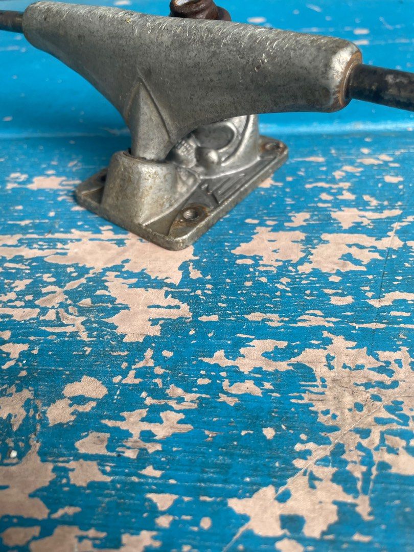 Vintage Blind Trucks (Category: Everything Else Others) located in Quezon City. Submitted by luith (Listing ID 1357647671, Image 3). Description: 1990's Blind Trucks (IYKYK) Northside Deck 8.25 Blank Wheels Bones Reds bearing Grip tape nalang kulang QC NOVA LOC.
