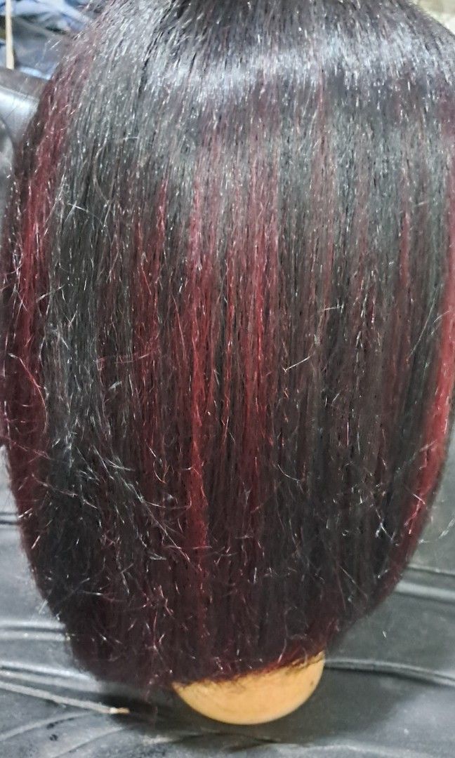 Two tone semi human hair wig (Category: Hair) located in Davao. Submitted by bravemoon_556cd5 (Listing ID 1357694595, Image 2). Description: we ship nationwide gcash or bank account payment mode.