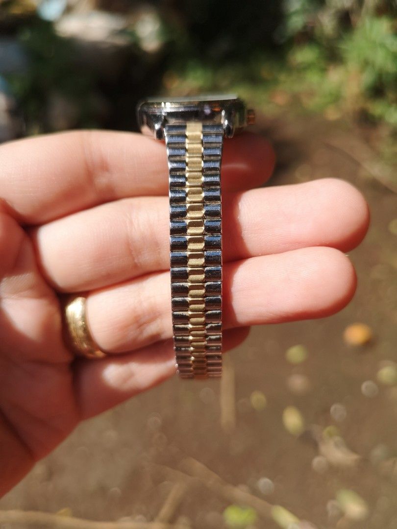 Two toned womens watch timex (Category: Women's Watches) located in Lucena. Submitted by watchmateph (Listing ID 1357681289, Image 2). Description: Please see photo for condition.