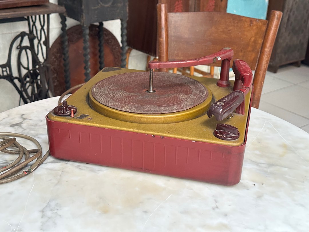 Vintage RCA Victor Turntable Record Player Model C7JS3Q ( need service ...