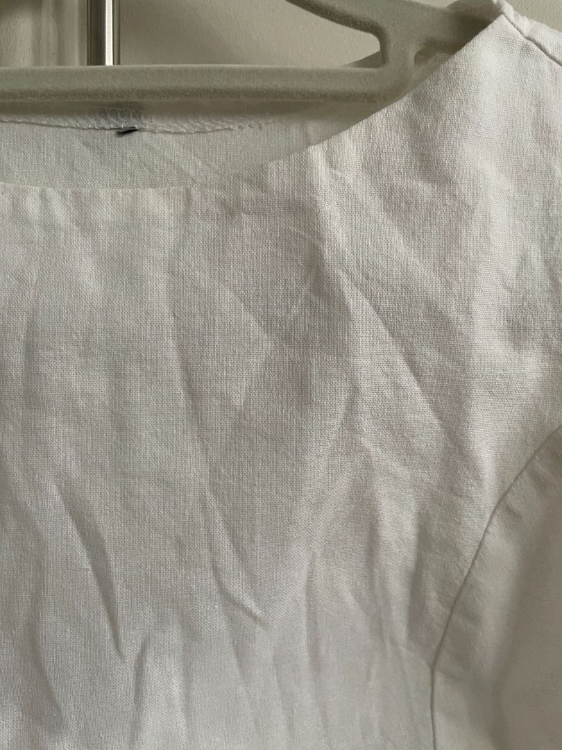 women's white sleeveless backless top (Category: Sleeveless) located in Quezon City. Submitted by shopesr (Listing ID 1357653244, Image 3). Description: size: XS dimensions: 15 in (w) 18 in (l) material: linen issues: no issues, never used.