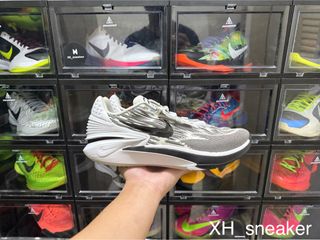 由 xh._.sneakers (刊登 ID 1357763813，圖片 1) 提交，位於 的 (類別：)，說明：。