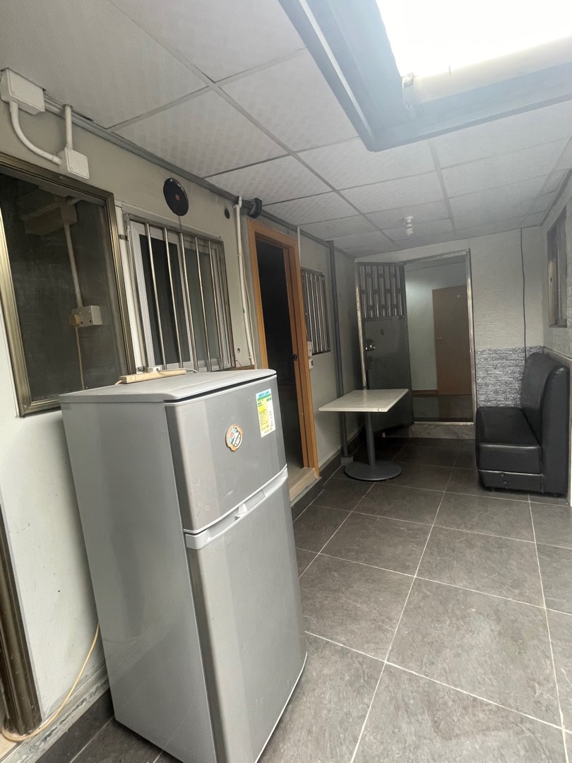 2-bedroom bungalow with a small garden63438696428035113