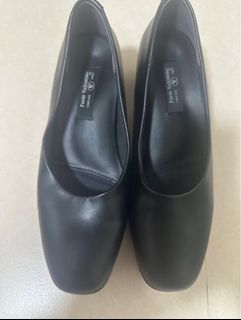 （分類：）位於 。 由 josephine.w.jo 提交（商品編號 1357835058，圖片 1）。簡介： 。