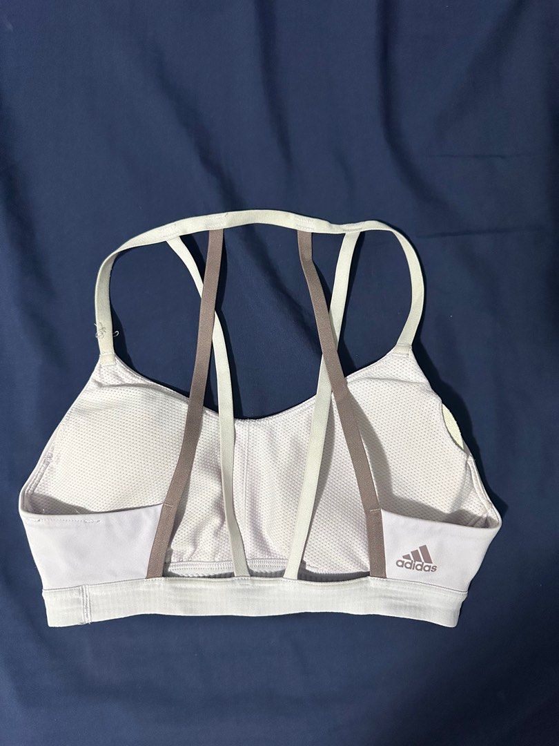Adidas lavender sportsbra (Category: Activewear) located in Quezon City. Submitted by cwissy (Listing ID 1357905830, Image 2). Description: 💖 size XS, no tags na; can fit up to small 💖has removable pads 💖 super cute back detail 💖 super sikip na sakin huhu 💖 color lavender in person.
