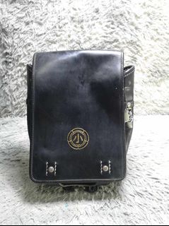 (Category: ) located in . Submitted by jmy_surplus.2 (Listing ID 1357926911, Image 1). Description: .