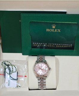 (Category: ) located in . Submitted by wrist.watch (Listing ID 1357958138, Image 1). Description: .