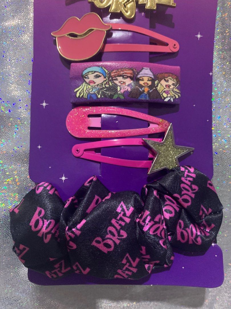 Bratz Hot Topic Clip and Scrunchie - Hair Accessory Set (Category: Hair Accessories) located in Santa Rosa. Submitted by wanderpat (Listing ID 1357927757, Image 3). Description: KINDLY READ DESCRIPTION AND ONLY MAKE AN OFFER IF YOU’RE 100% AND READY TO PURCHASE! 🛒✨ * 𝗡𝗢 𝗢𝗙𝗙𝗘𝗥 = 𝗡𝗢 𝗧𝗥𝗔𝗡𝗦𝗔𝗖𝗧𝗜𝗢𝗡 * ─ Bratz Hot Topic Hair Accessory Set WYSIWYG ❗️LAST PRICE POSTED ❗️ ─ - never used - selling as is ─ 🌜𝗠𝗜𝗡𝗘 𝗡𝗢𝗪, 𝗣𝗔𝗬 𝗡𝗢𝗪