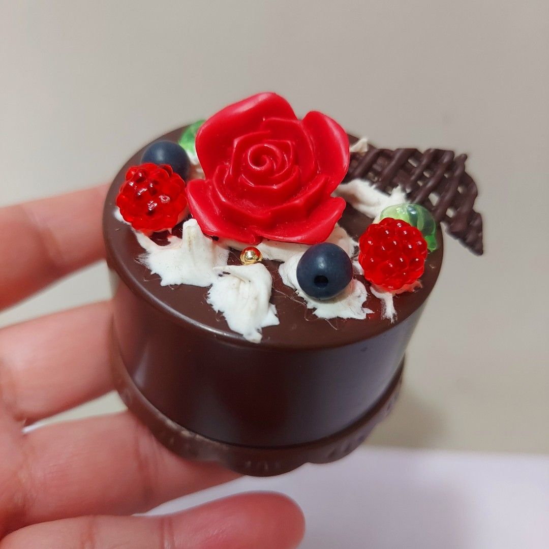 Bundle Cakes - 4 pcs Cake + 1 Cake Holder (Category: Bakeware) located in Pasig City. Submitted by muffinstoysshop (Listing ID 1357878187, Image 3). Description: Quantity: 5 pcs 📍Santolan, Pasig City Mode of Delivery ◾Pick-up here ◾Lalamove (same day delivery) ◾local : J&T International : DHL Mode of Payment: ◾Gcash ◾Bank Transfer BPI ◾PayPal for International transaction ◾COD (cash on delivery via check-out) ✅️ All items are on-hand ✅️ Once ite