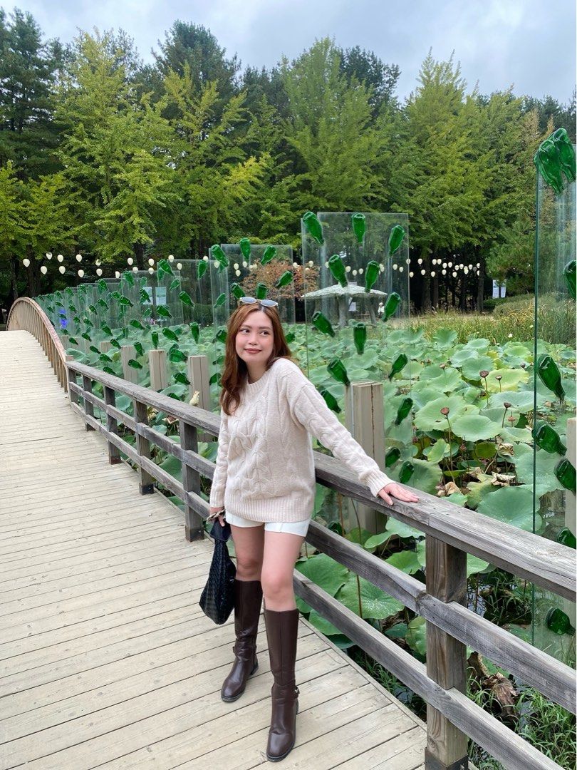 Cable knit drop shoulder sweater (Category: Longsleeves) located in Quezon City. Submitted by krishramos (Listing ID 1357962037, Image 3). Description: USED ONCE. Fits small to medium frames. .
