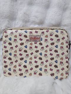 (Kategori: ) berada di . Dikirim oleh secondhand_rose (ID iklan 1357817649, Gambar 1). Deskripsi: .